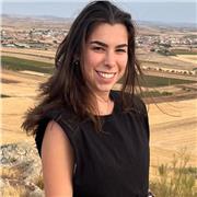 Soy maestra en educación primaria, por lo que me centro en alumnos de 5 a 12 años. Aun así, puedo dar clases de historia/geografía